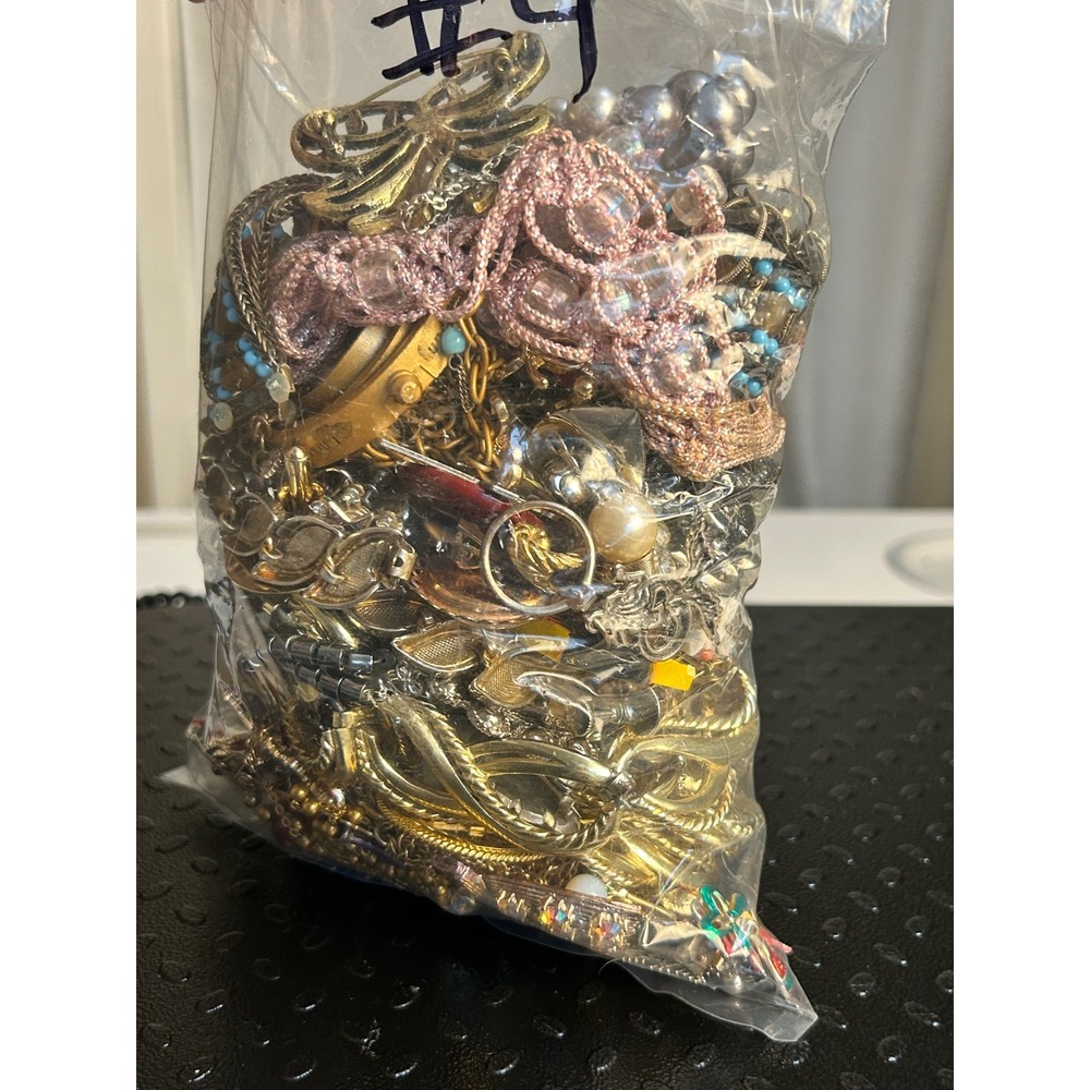 Mixed Craft Jewelry 2 lbs 13 oz Vintage Modern Broken Repair Repurpose Lot 4